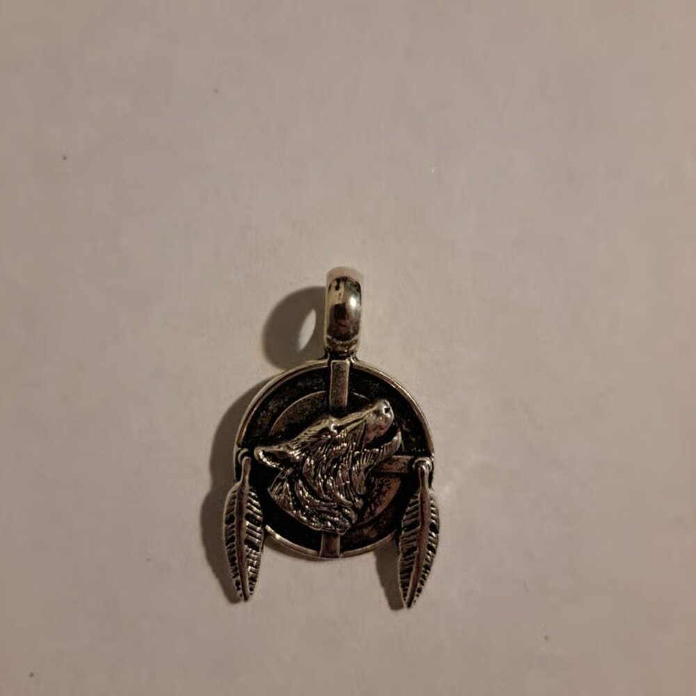 Silver Round Pendant Howling Wolf And Eagle Feathers